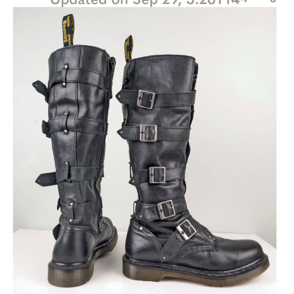 Boots - Picture 5 of 9